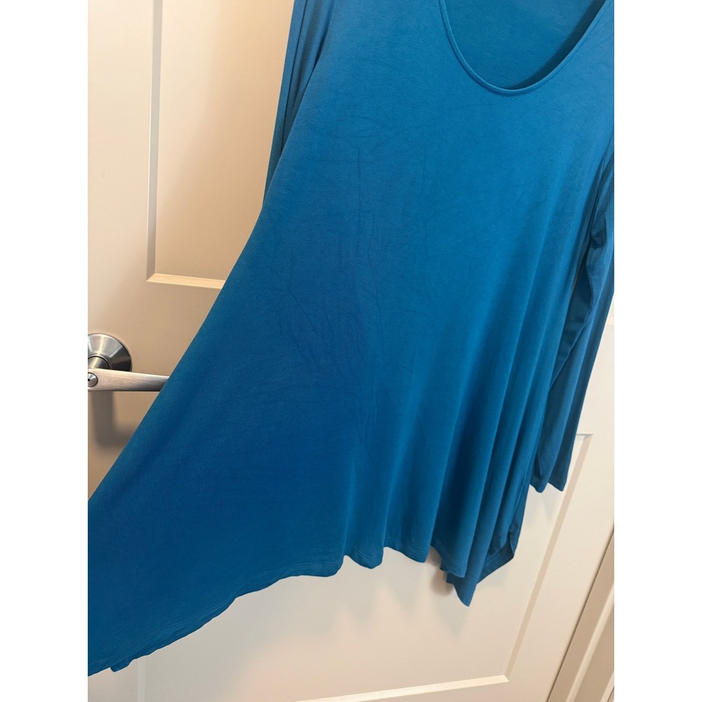 Soft Surroundings Timely Teal Blue Longline Scoop Neck Tunic Size Large - Picture 2 of 9